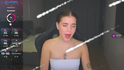 Adriana online show from 11/02/25, 02:03