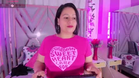 Snapshot of adri_rivera chatting on 07/06/26, 08:33 ADRI online show from 07/06/26, 08:33