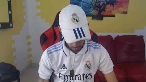 adri_sexboy online show from 12/03/24, 12:49