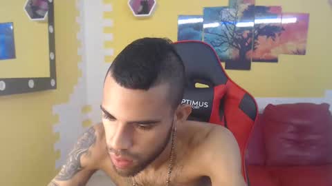 adri_sexboy online show from 12/04/24, 02:15