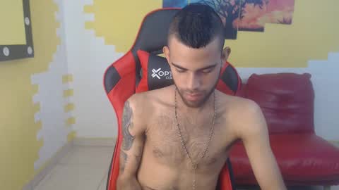 adri_sexboy online show from 12/04/24, 05:22