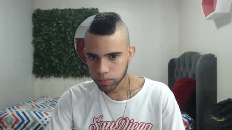 adri_sexboy online show from 12/07/24, 01:18