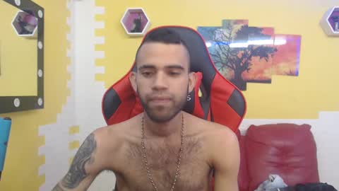 adri_sexboy online show from 12/12/24, 05:48