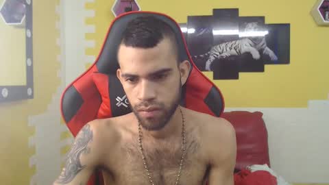 adri_sexboy online show from 12/17/24, 12:22