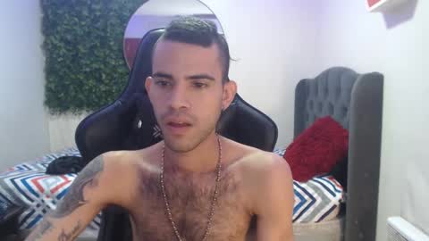 adri_sexboy online show from 01/04/25, 04:00