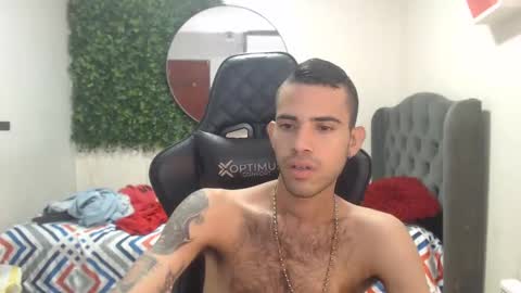 adri_sexboy online show from 01/05/25, 04:06