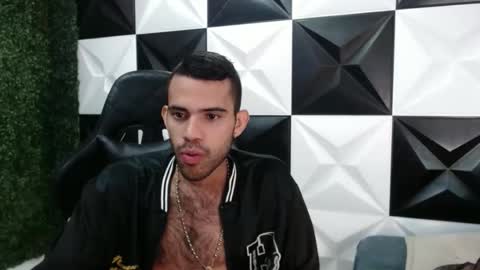 adri_sexboy online show from 01/11/25, 02:25