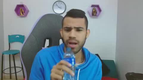 adri_sexboy online show from 01/15/25, 12:36