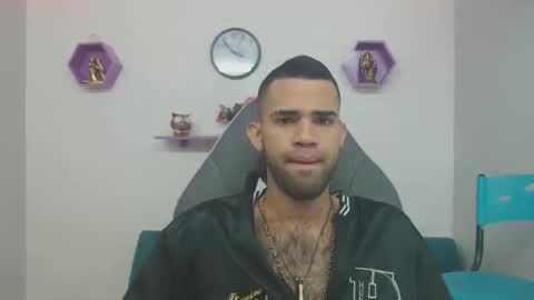 adri_sexboy online show from 01/24/25, 12:31