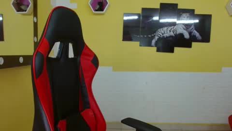 adri_sexboy online show from 01/30/25, 12:37