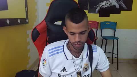 adri_sexboy online show from 02/22/25, 12:29