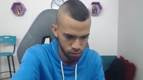 adri_sexboy online show from 03/03/25, 12:48