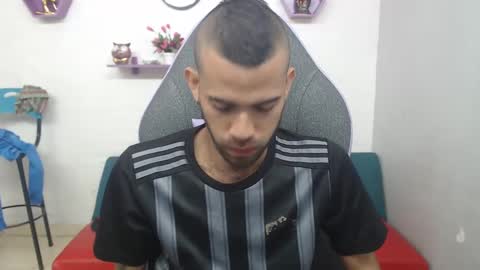 adri_sexboy online show from 03/04/25, 04:41