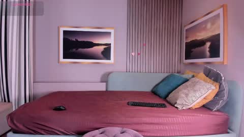 Snapshot of adri_silva_ chatting on 04/05/26, 09:34 adri online show from 04/05/26, 09:34