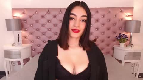Adri online show from 04/28/26, 04:06