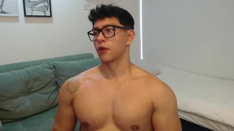 Adrian del Mar online show from 02/21/26, 04:19