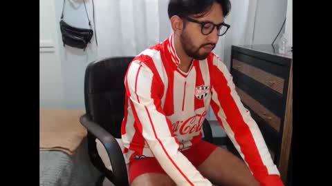 Adrian Falcon online show from 04/15/26, 09:26