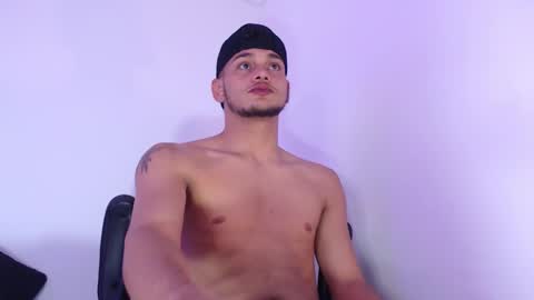 Snapshot of adrian_ferrebusxxx chatting on 12/22/25, 02:36 adrian_ferrebusxxx online show from 12/22/25, 02:36