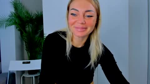 Adriana online show from 04/05/26, 06:32