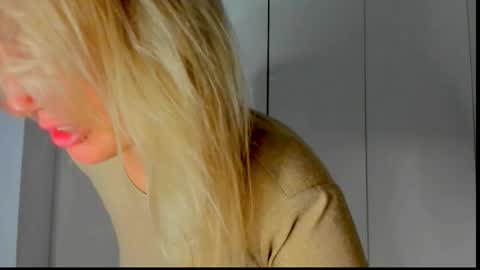 Adriana online show from 06/07/26, 02:27