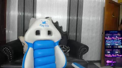 Snapshot of adriana_foxxxy chatting on 02/04/26, 02:17 Adriana Martinez online show from 02/04/26, 02:17