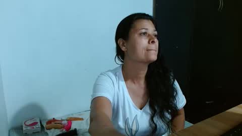 Adriana milf online show from 12/31/24, 05:11