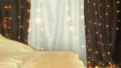 Snapshot of adriana_sweet_24 chatting on 12/15/24, 01:00 Adriana Sweet 24 online show from 12/15/24, 01:00