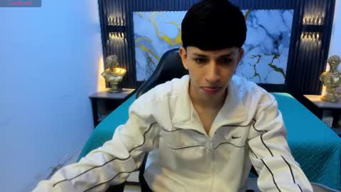 Adrian Franco online show from 06/19/26, 01:48