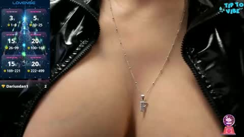 Snapshot of adriannalyly chatting on 12/04/24, 04:16 adriannalyly online show from 12/04/24, 04:16