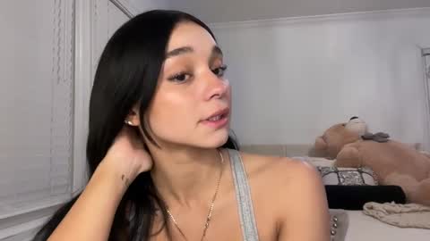 Adrianna  online show from 02/06/25, 02:00