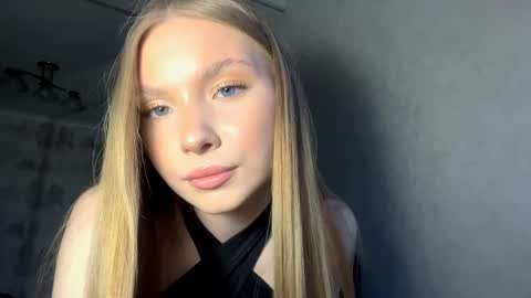 Caroline online show from 03/20/26, 02:33