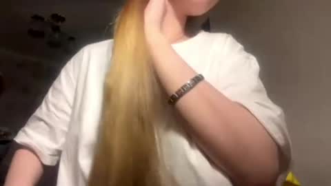 Caroline online show from 05/08/26, 07:19