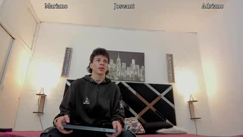 Adrian online show from 10/21/25, 04:13