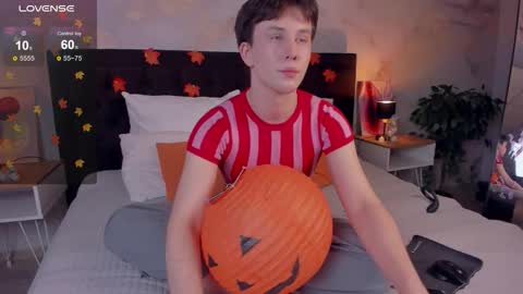 adrianoaubert online show from 10/20/25, 10:16