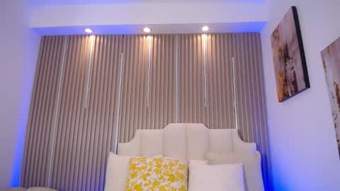 adrianstark_ online show from 05/27/26, 12:24