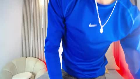 adrianstark_ online show from 05/28/26, 12:46