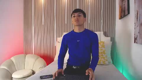 adrianstark_ online show from 06/28/26, 12:33