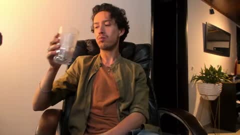 Adrian Williams online show from 04/15/26, 08:42