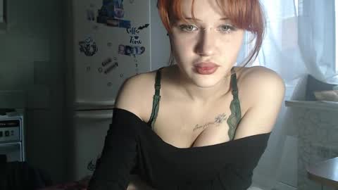 Snapshot of adriennelunar chatting on 02/20/26, 11:43 AdrienneLunar online show from 02/20/26, 11:43