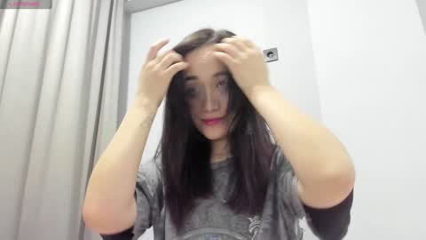 Aenie online show from 01/17/25, 12:21