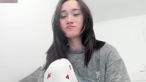 Aenie online show from 03/11/25, 08:20