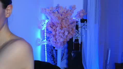 Aelia online show from 03/29/26, 05:24