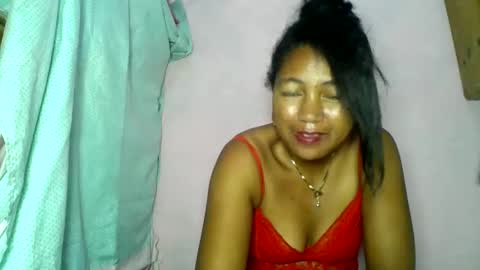 aelyaa online show from 05/11/26, 04:04