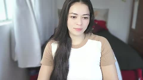 lia online show from 06/26/26, 04:00