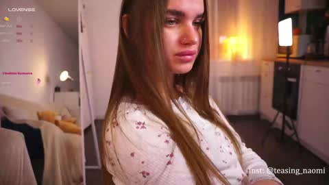 Snapshot of aesthetics__tease chatting on 01/06/25, 02:04 aesthetics__tease online show from 01/06/25, 02:04