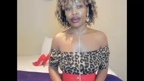 AfricanSquirtQueen online show from 03/21/26, 03:00
