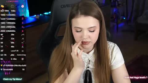Snapshot of afinanights chatting on 05/14/26, 04:47 Afina online show from 05/14/26, 04:47