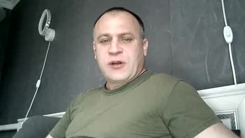 Sasha online show from 12/17/25, 07:14