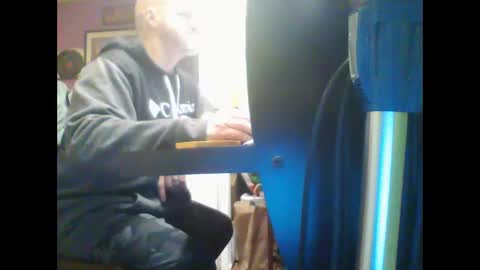 afr10221966 online show from 12/18/24, 11:34