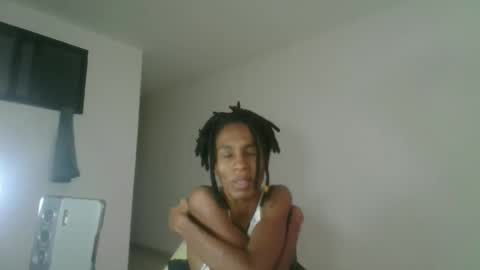 Snapshot of africadeluxe chatting on 04/15/26, 04:03 Africa online show from 04/15/26, 04:03